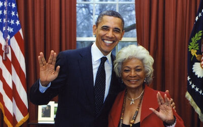 President Obama and Star Trek’s Nichelle Nichols Flashing Vulcan Salutes. In the Oval Office.