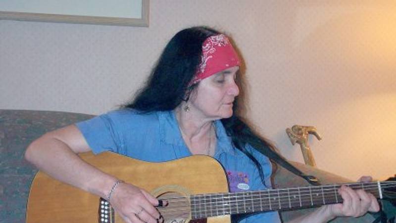 Filk Legend Leslie Fish Has Died